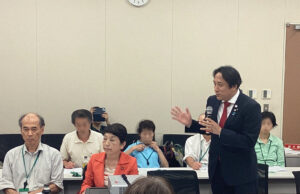 川田龍平参議院議員